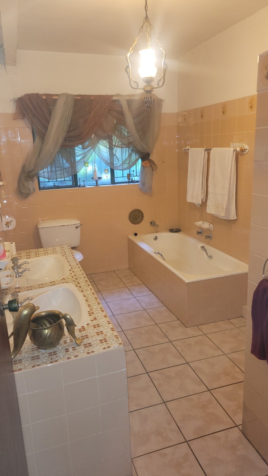 5 Bedroom Property for Sale in Wilkeville North West